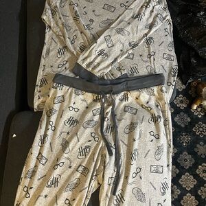 Warner Bros. Harry Potter Gray Pajama Top